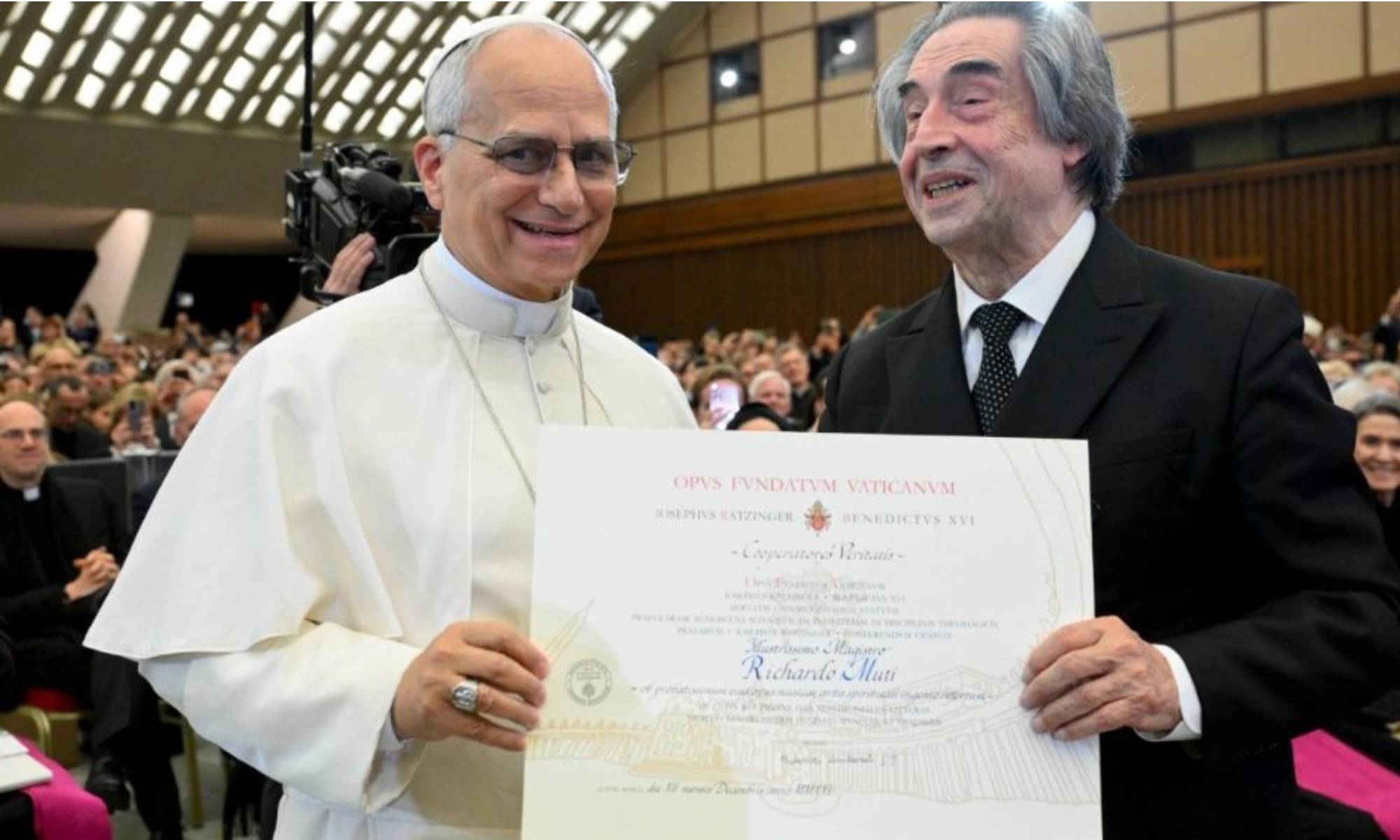 Norbert Ratzinger Riccardo Muti receives the 2025 Ratzinger Prize at the Vatican - Moto ...